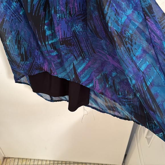 Jessica Black/Blue/Purple/Green Sleeveless Asymmetrical Dress - Picture 3 of 6